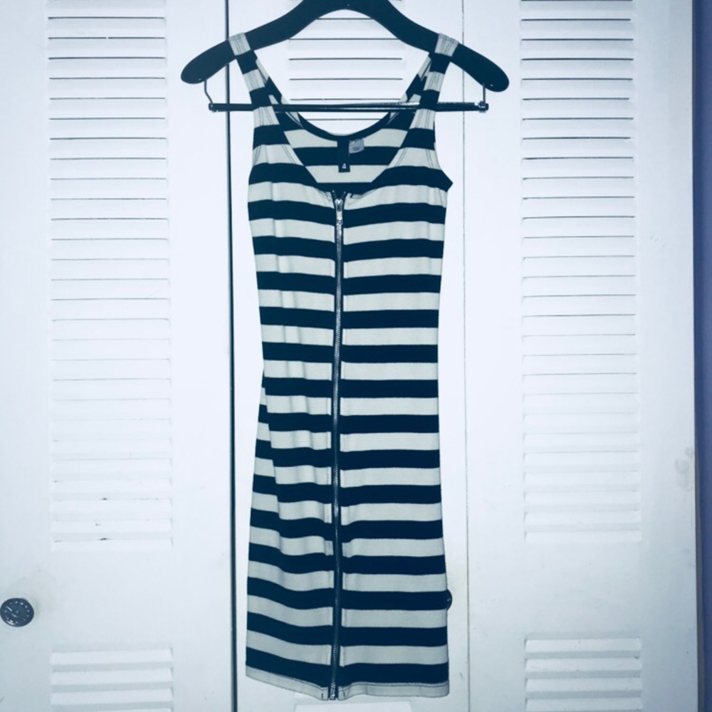 Bodycon striped dress